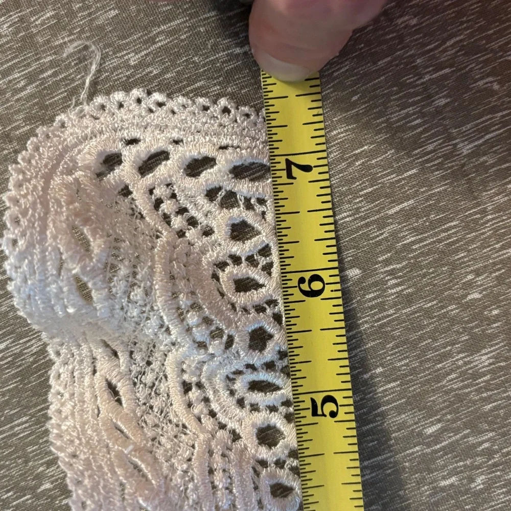 Vintage White Guipure Lace Collar Applique Trim Pair